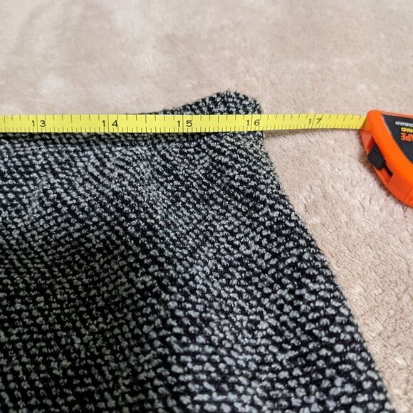 Vintage 2005 Black & White Tweed Pull On Skirt by MixIt. - Picture 11 of 14